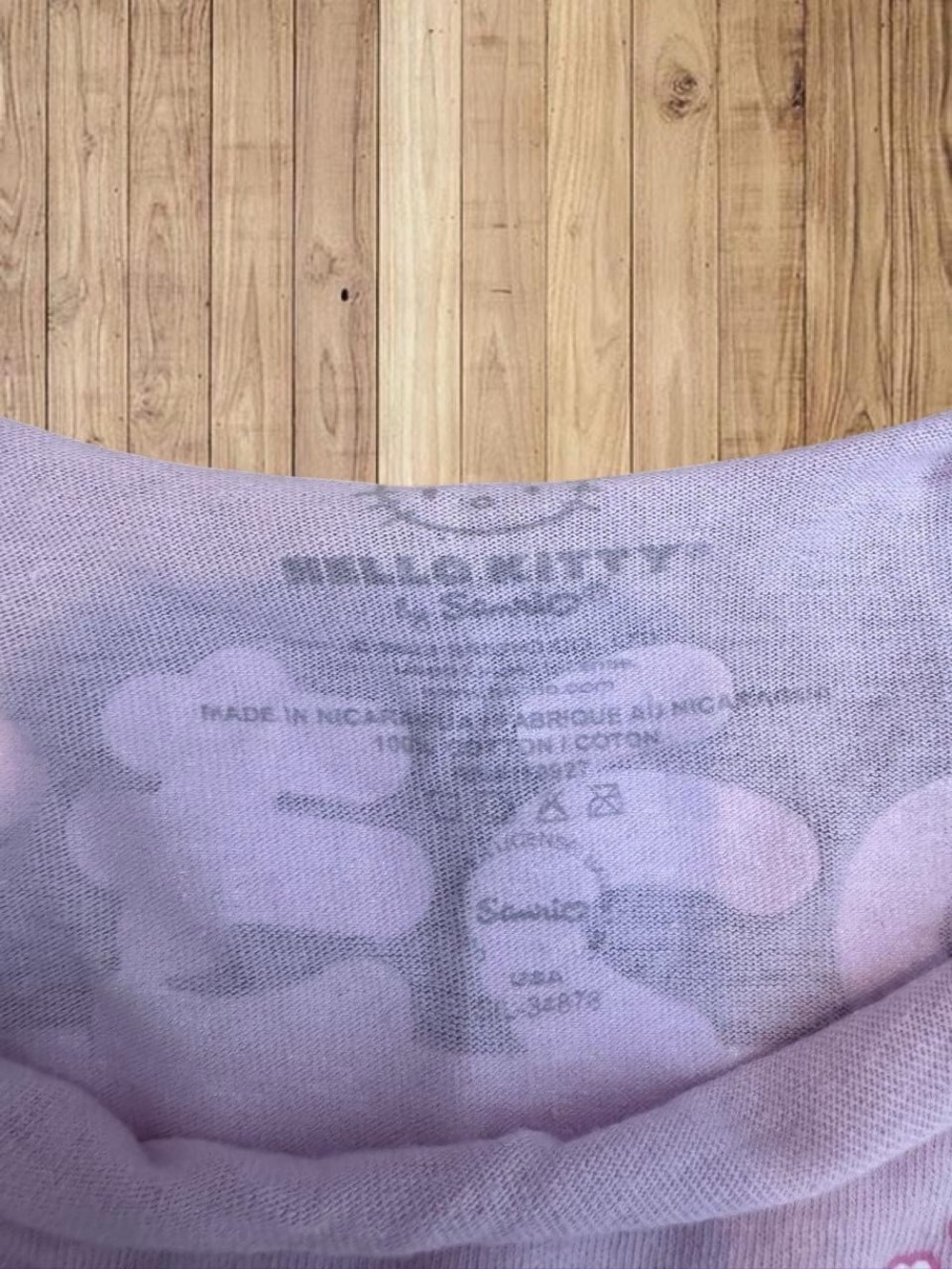 hello kitty tee - Picture 3 of 3